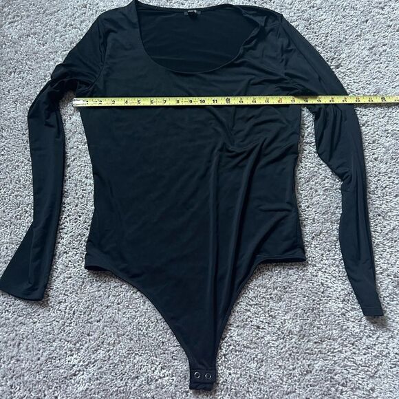 Express Body Contour Bodysuit - Picture 2 of 3